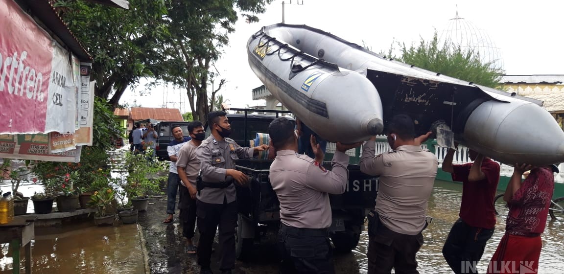 Polres Sergai Bantu Sembako & Perahu Karet, Kades Sei Rampah Ucapkan Terimakasih