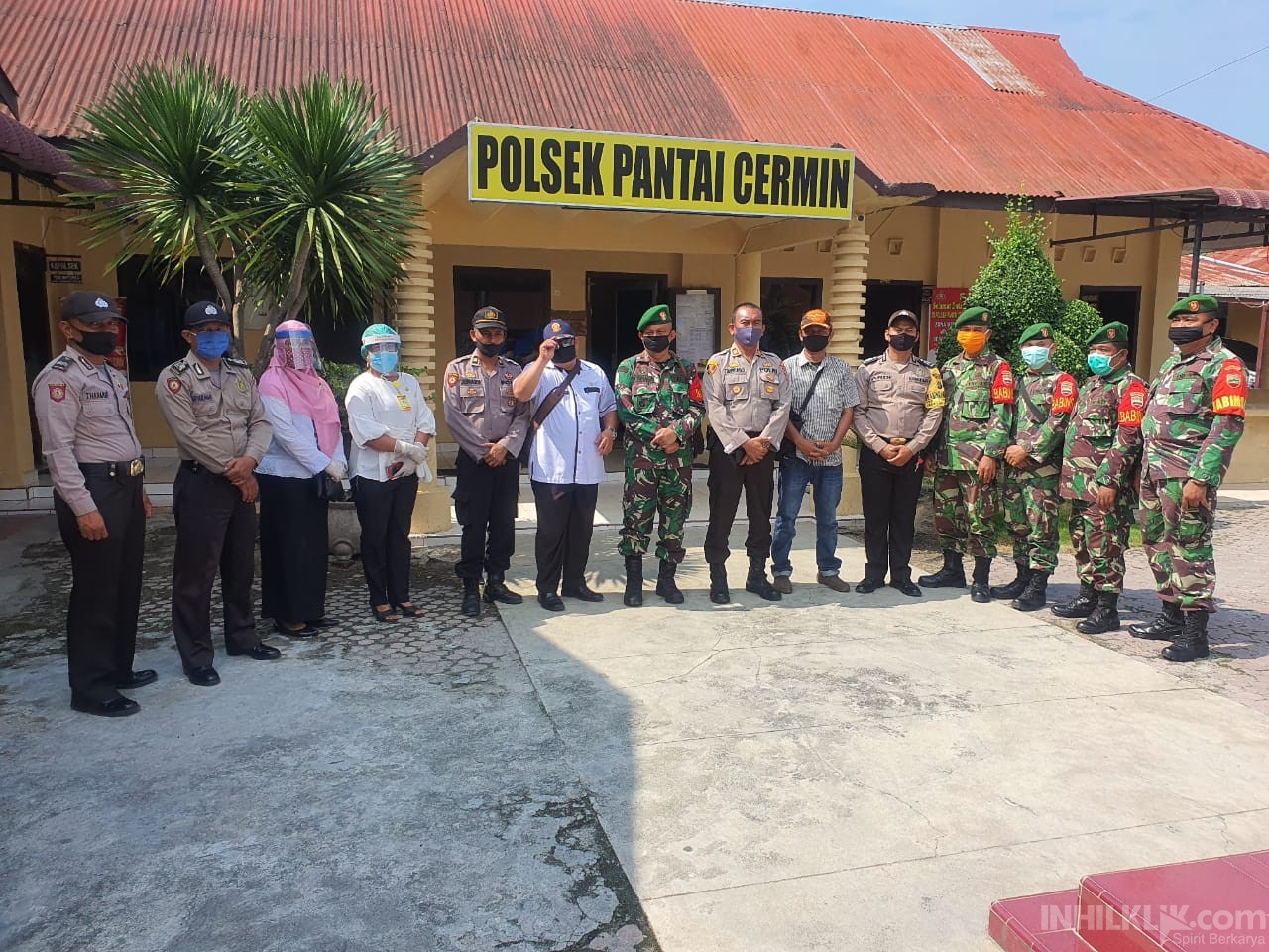 Polsek Pantai Cermin Patroli Gabungan Himbau Masyarakat di Pasar Tradisional