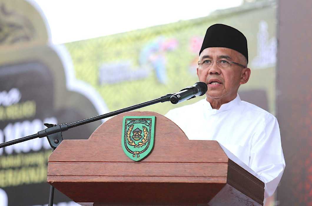 Gubri Perintahkan Seluruh Alat Berat yang Beroperasi di Riau Segera Bayar Pajak