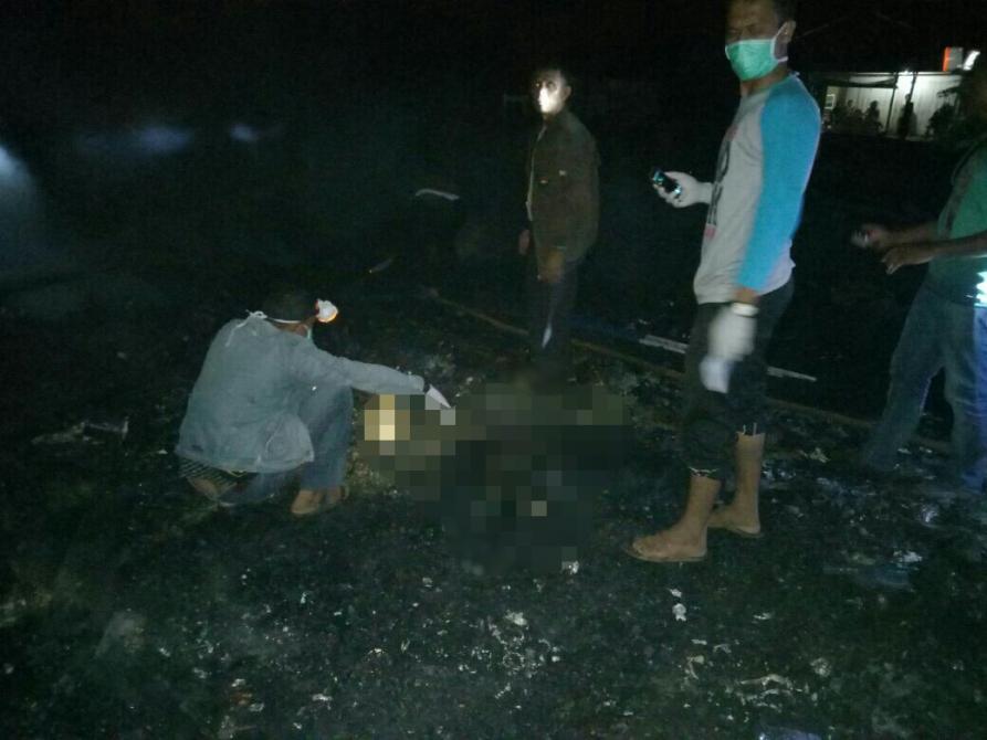 Diduga Dibakar Suami, Istri dan 2 Anaknya Serta Pembantu Tewas Terpanggang