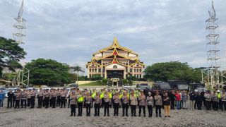 Kombes Taufik Pimpin Show Of Force Patroli Skala Besar ke Gereja