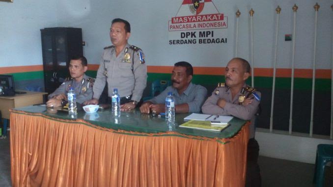 Kabag Ops Kompol Jono Sirait Sambangi Markas MPI Sergai