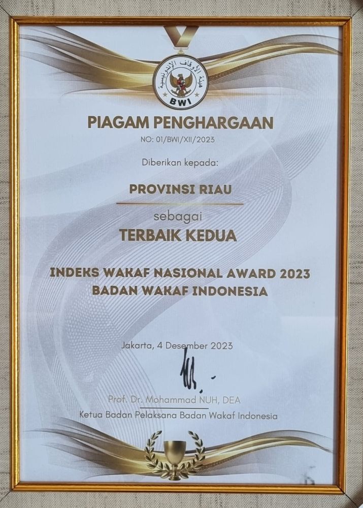 Provinsi Riau dan BWI Riau Raih Penghargaan Perwakafan BWI Award 2023