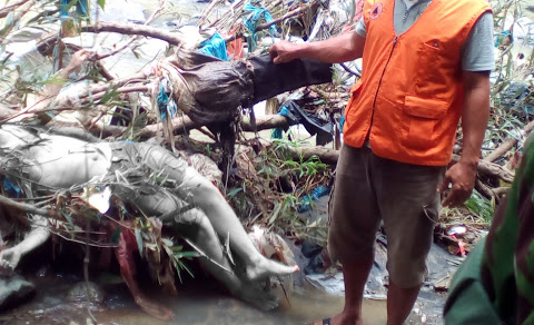 Akhir Korban Banjir Luapan Sungai Lau, Di Temukan Tewas 20 KM Dari Korban Terbawa Arus