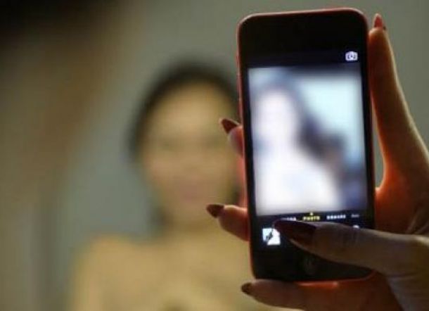 Dapat Bisikan Gaib,Pria Ini Sebar Foto Bugil Siswi SMP