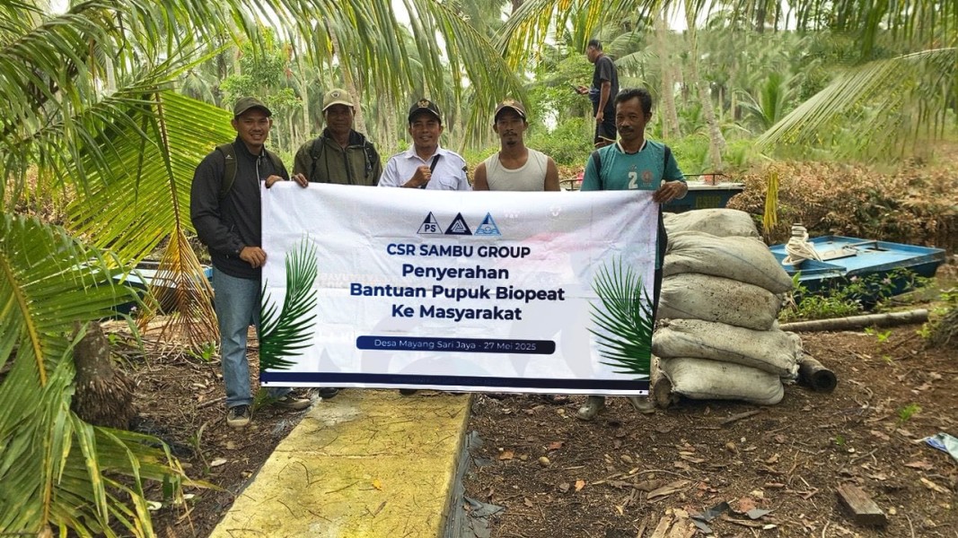 PT RSUP Salurkan Bantuan Pupuk untuk Masyarakat