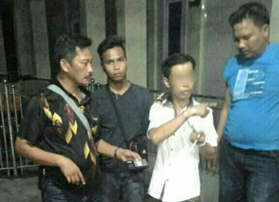 Simpan Shabu di Kepala Tali Pinggang, Tikus Dibekuk Polisi