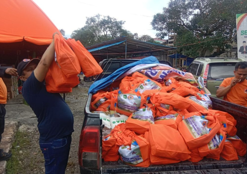 Pemprov Riau Kirim Bantuan Logistik Tahap Dua untuk Korban Banjir Rohul