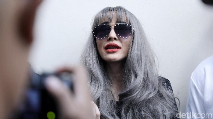 Artis Cynthiara Alona Jadi Tersangka Kasus Dugaan Prostitusi Online