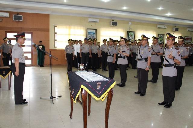 Kapolda Riau Pimpin Serah Terima Jabatan 4 Kapolres Di Riau