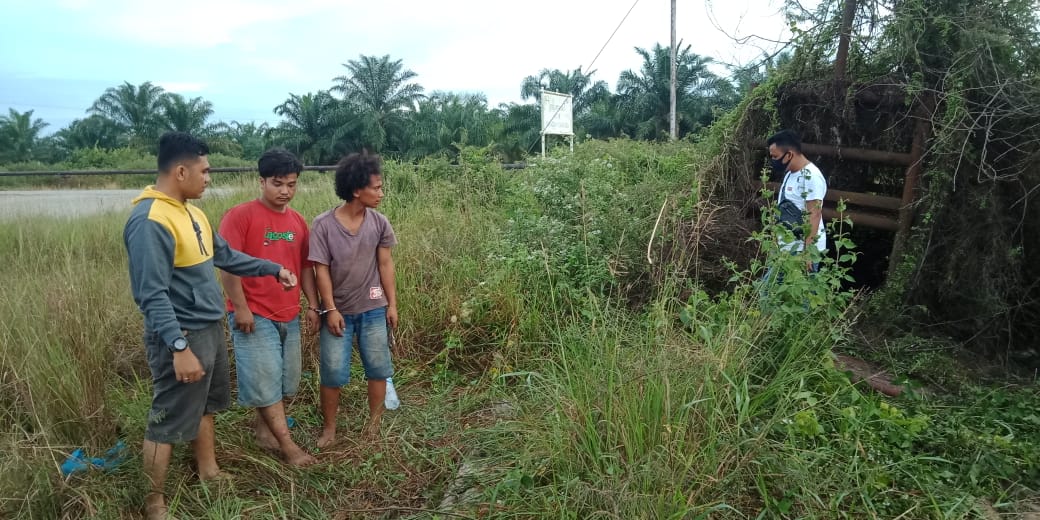 Nekat Gasak Besi PT CPI Ditahan Polisi