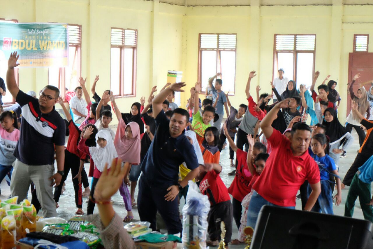 Abdul Wahid Membaur Bersama Masyarakat, Mulai dari Senam Sehat Hingga Futsal Betapih