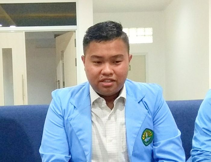 Anak Petani Karet Dapat Beasiswa Kuliah di Unri