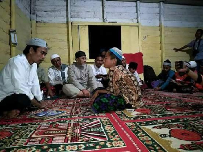 Tidur Tanpa Alas, Begini Potret Kehidupan Sederhana Ustadz Kondang Abdul Somad