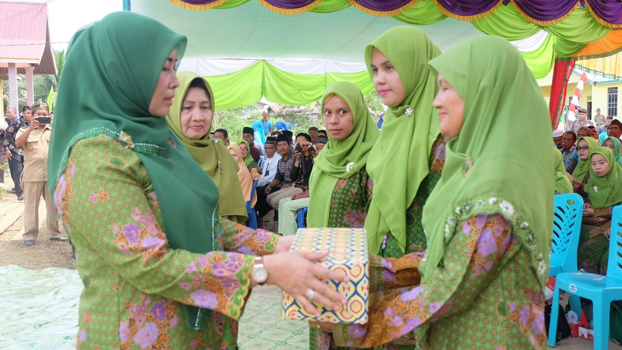 Peran Aktif Kaum Ibu Sangat Penting Dalam Upaya Pembinaan Generasi Muda
