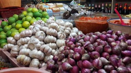 Harga Bahan Pokok di Pekanbaru Berfluktuasi, Tiga Komoditi Ini Masih Mahal