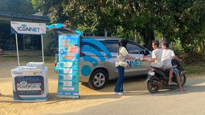PLN Icon Plus Hadirkan Iconnet Hingga  ke Pelosok Desa Pasiran Poyotomo Kepri