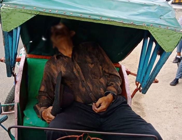 Seorang Lansia di Inihl Ditemukan Meninggal Diatas Becak, Warga Heboh