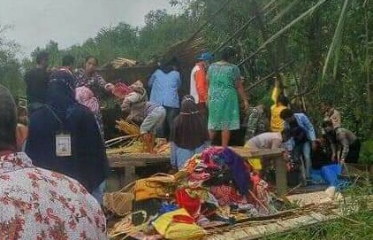 Akibat Hujan Lebat, Satu Unit Rumah di Inhil Rata Dengan Tanah