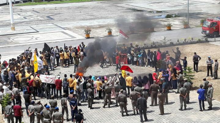Aksi Demo Mahasiswa, Pemkab Inhil Beri Klarifikasi Anjloknya Harga Kelapa