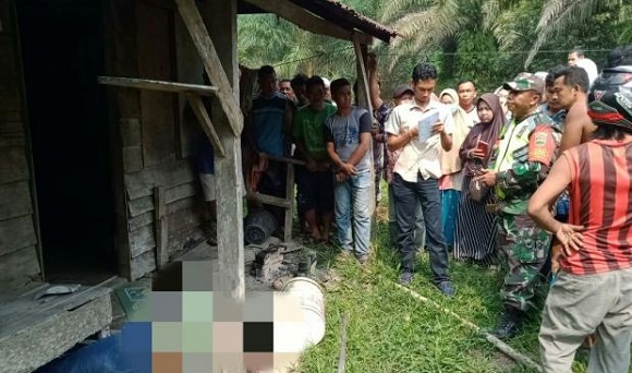 Hanya Dapat Satu Menit, YG Cangkul Lalu Perkosa Korban