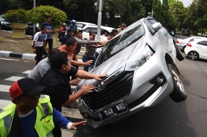 900 Orang Tewas di Jalan Raya Dalam Sehari