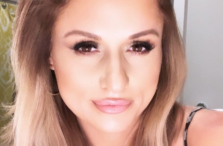 Berkat Gelang Fitness, Wanita Ini Sadar Diselingkuhi Pacarnya