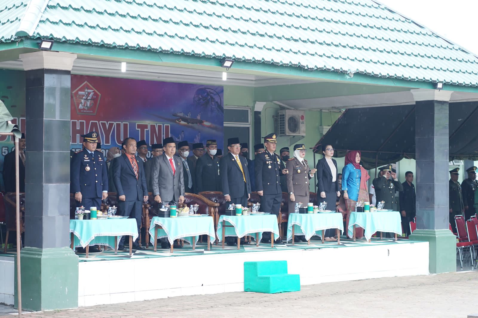 Bupati HM Wardan Ikuti Prosesi Upacara Peringatan HUT TNI Ke-77