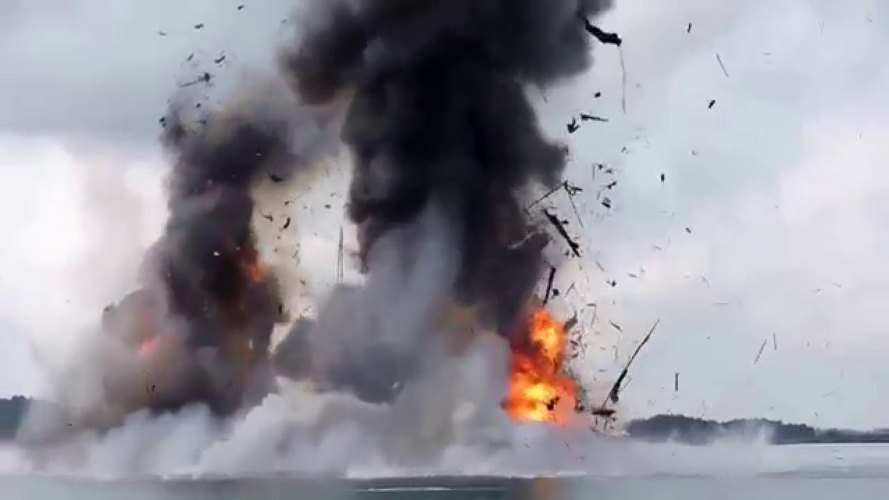 Sebuah Kapal Terbakar di Sungai Guntung, 1 Orang Meninggal Dunia