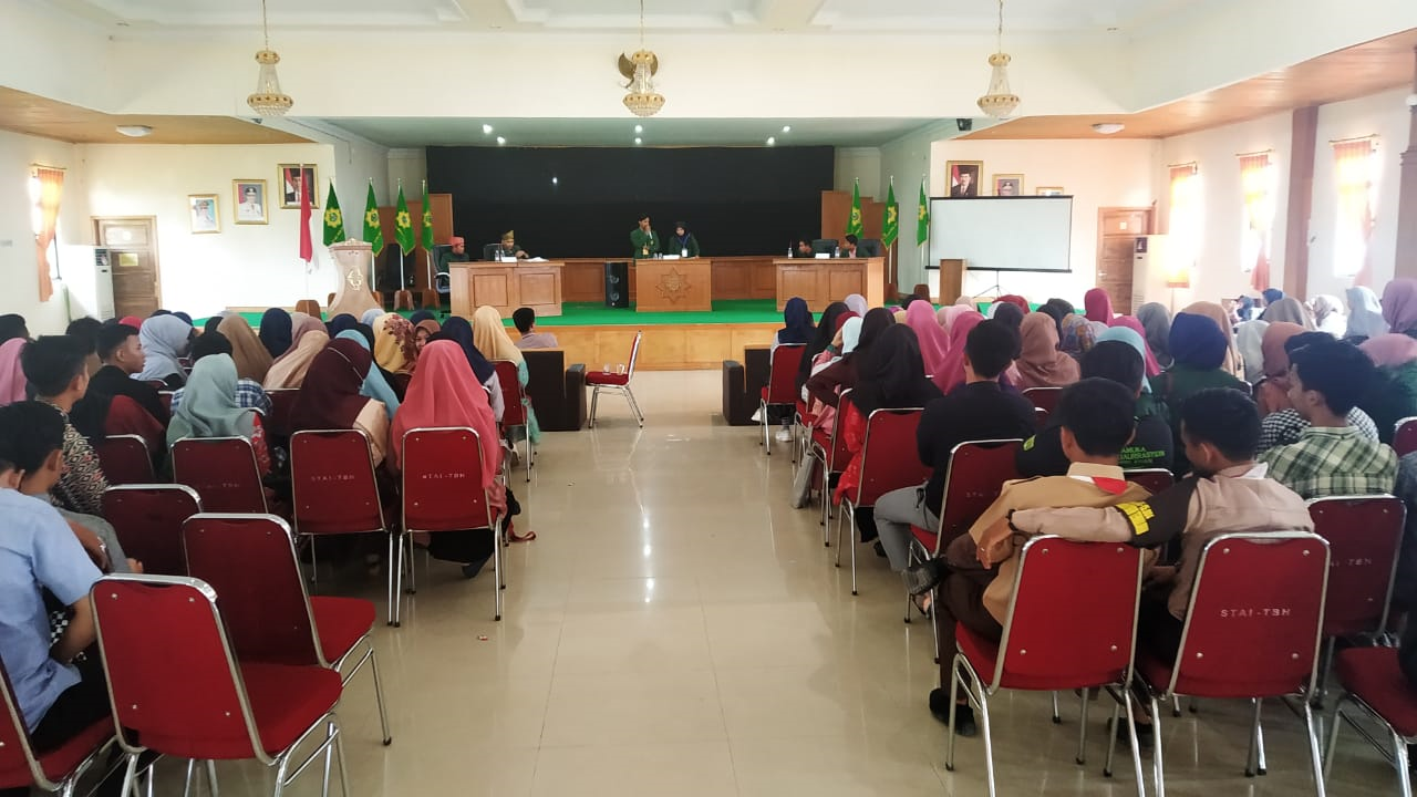 STAI Auliarrasyidin Adakan Debat Calon kandidat Ketua dan Wakil Ketua HMPS-Esy