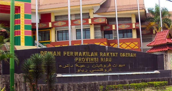 Dewan Riau Boros Anggaran, Minim Hasil Kinerja