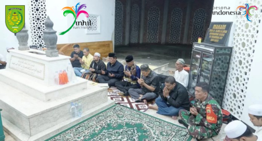 Makam Syekh Abdurrahman Siddiq Diziarahi Gubernur Kalimantan Selatan