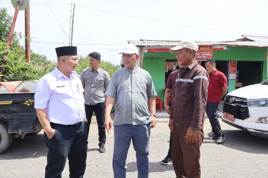 upati Inhil Tinjau Pembangunan Ruas Jalan Tembilahan–Terus Emas