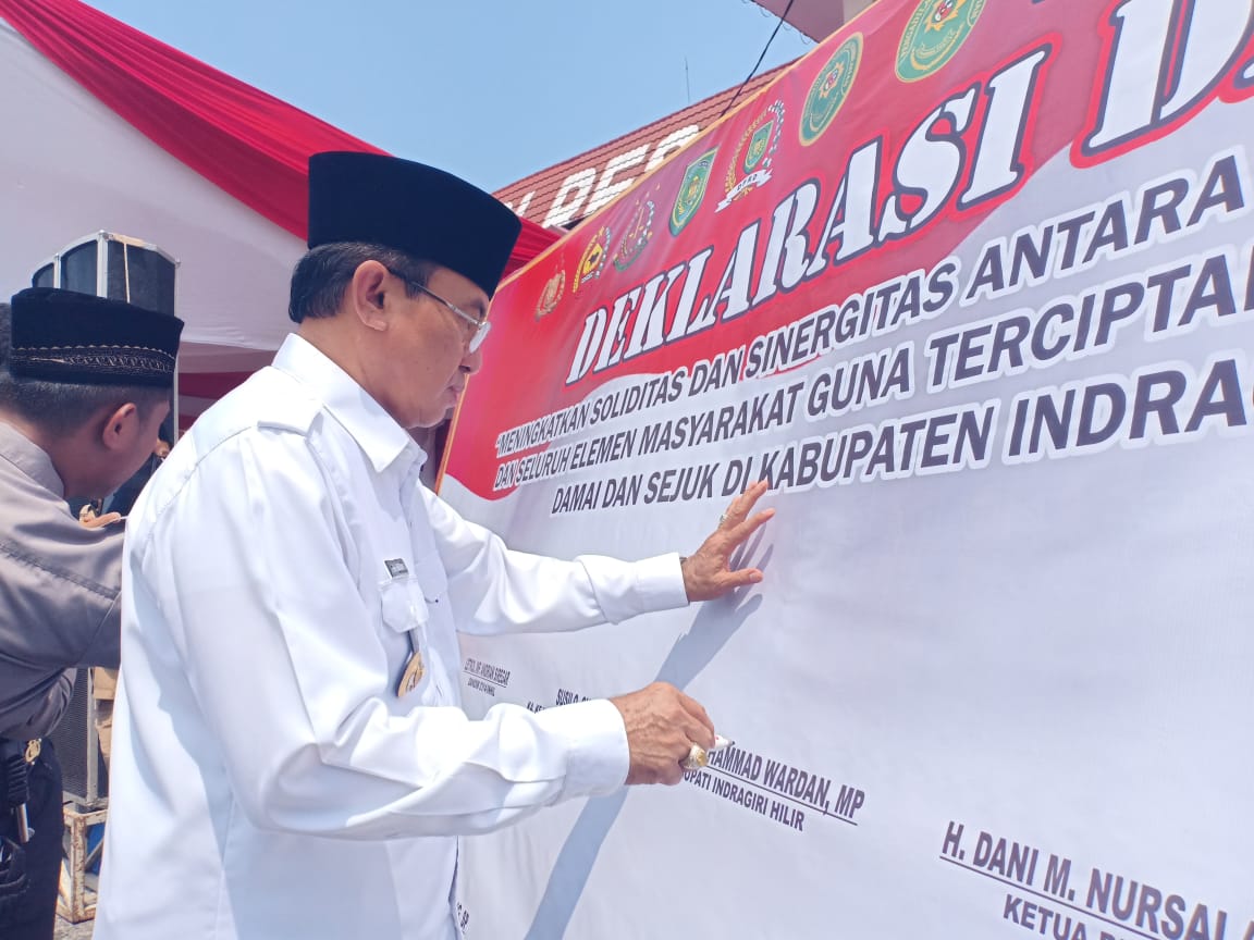 Bupati Ikuti Tabligh Akbar Dan Istighosah di Mapolres Inhil