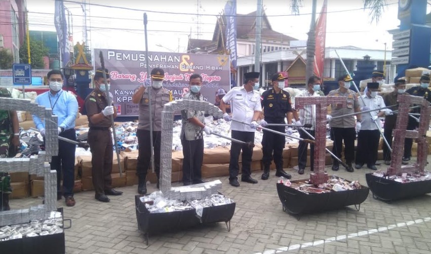 Bea Cukai Tembilahan Musnahkan Barang Ilegal Senilai Rp13,3 Miliar