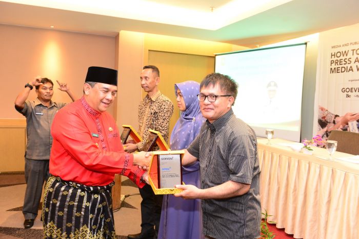 Wagubri Minta ASN Bijak dalam Menggunakan Media Sosial