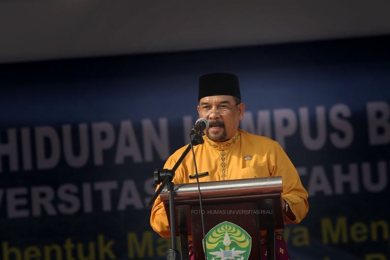 Dihadapan Mahasiwa baru Unri, Wagubri Ingatkan akan Ketatnya Persaingan Mendapatkan Pekerjaan