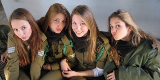 Caracal, batalyon tempur Israel yang anggotanya hampir semua wanita
