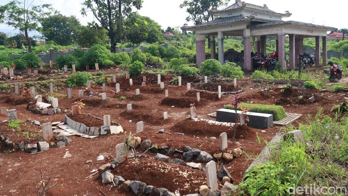 TERUNGKAP... Dari 999 Makam di TPU Khusus Corona, Hanya 258 yang Positif Covid-19