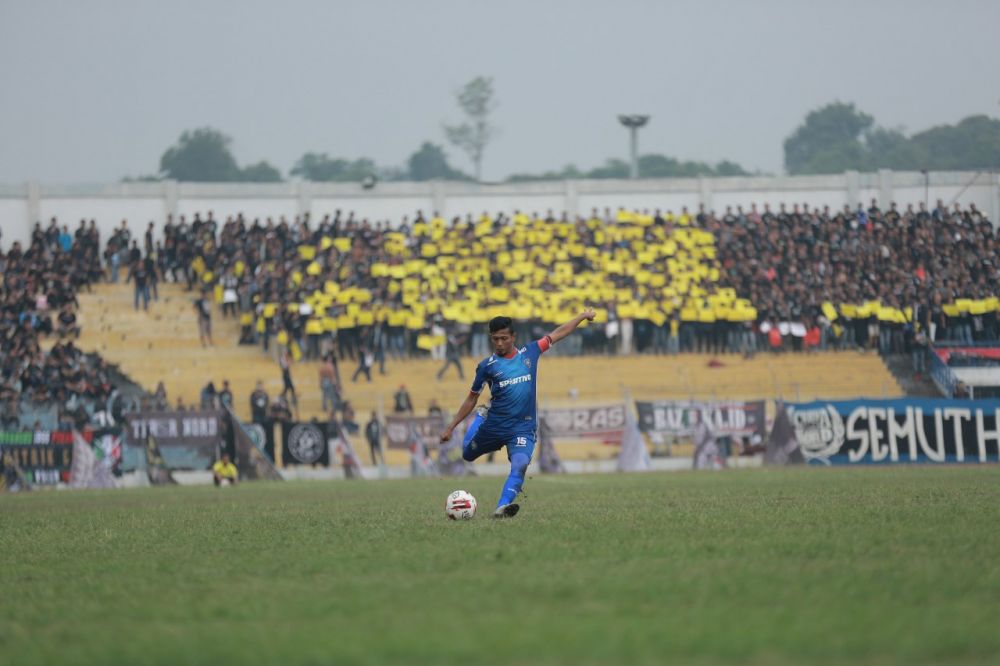 Gubernur Riau, Syamsuar Cabut Laporan Penghinaan Suporter PSPS
