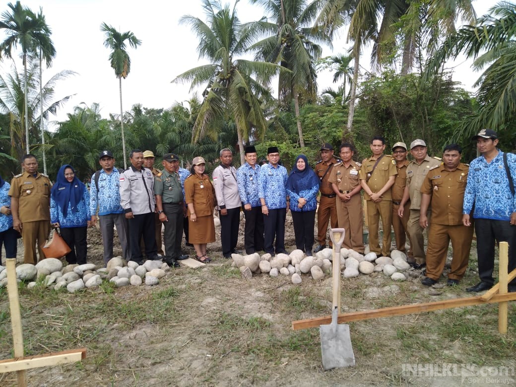 Peletakan Batu Pertama Pembangunan Kantor BKAD Teluk Mengkudu