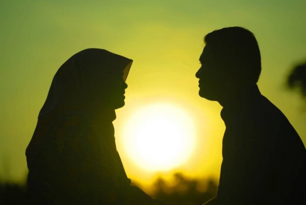 Waktu Terbaik untuk Melakukan Hubungan Suami Isteri (Bagian 1): Sebelum Subuh, Zuhur dan Setelah Isya