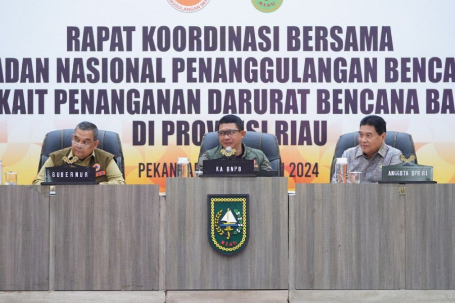 Kumpulkan Kepala Daerah, Gubri dan Kepala BNPB Gelar Rakor Penanganan Darurat Bencana Banjir