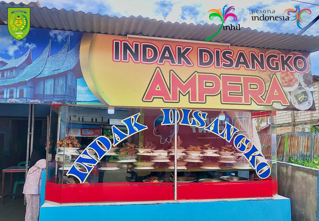Kulineran Nasi Padang di Ampera Indak Disangko