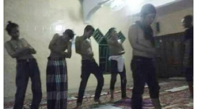 Identitas 5 Pemuda Salat Sambil Berlagak Mabuk Terungkap
