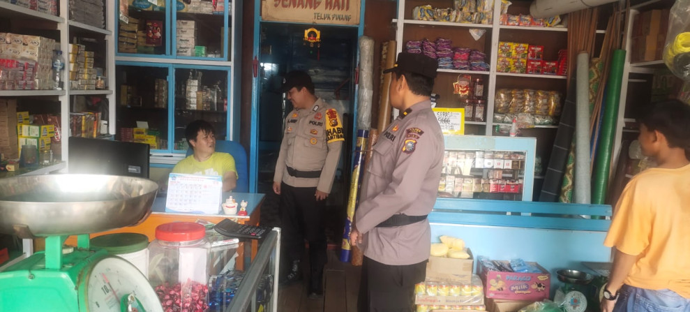 Anggota Polsek GAS Monitoring Pasar, Cegah Panic Buying Masyarakat