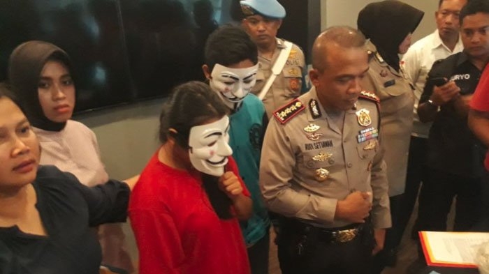Fakta Istri Tega Jual Suami, Kebutuhan Ekonomi Hingga Gabung di Grup Facebook dan Threesome