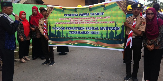 Ali Azhar Buka Lomba Maulid Al-Habsy dan Berzanji Antar Ponpes se Inhil