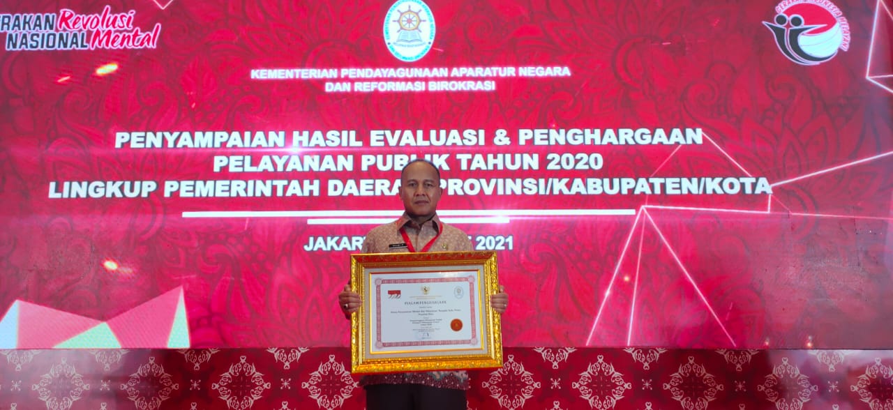 DPMPTSP Riau Raih Penghargaan Pelayanan Terbaik Nasional