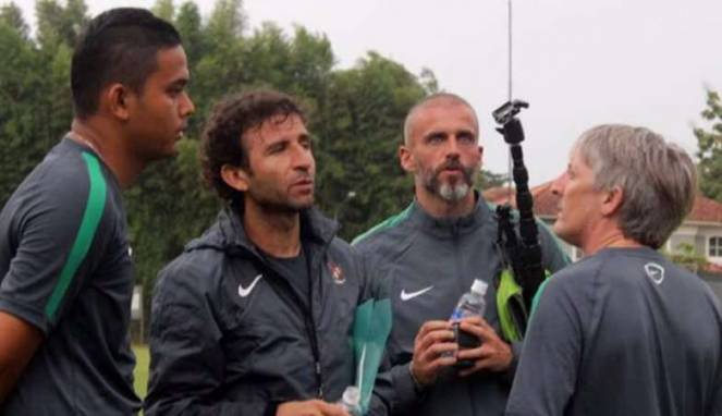 Teknologi Ini Bantu Luis Milla Awasi Seluruh Pemain Timnas